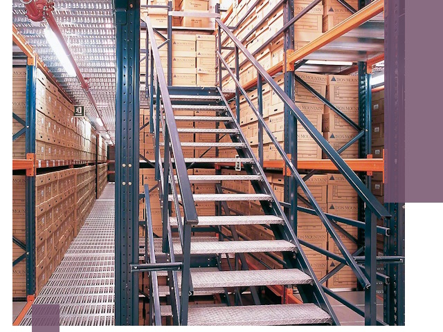 Лестницы складские прочные и безопасные под ключ в Балахне