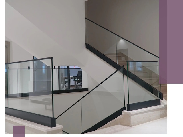 Стеклянные перила премиум-класса с установкой в Балахне