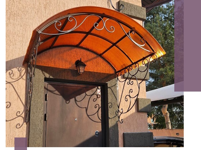 Демонтаж козырьков в Балахне быстро и безопасно