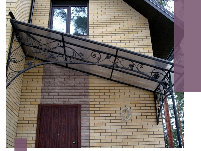 Односкатные козырьки из металла под ключ в Балахне